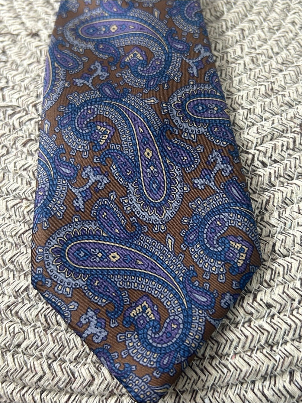 Gucci Men's Necktie Blue Brown Paisley Silk 3.25” X 58” Made In Italy - Picture 3 of 5